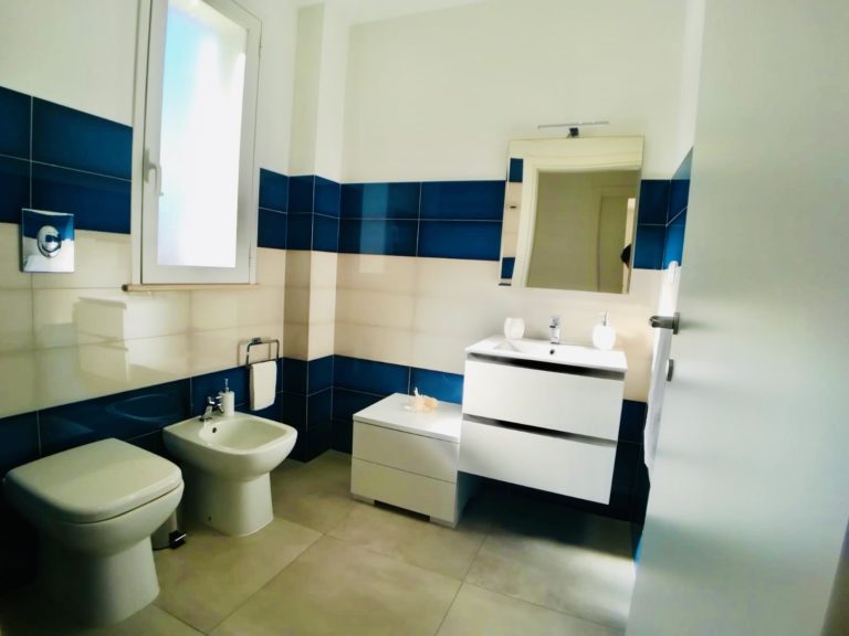 Spacious Bathroom